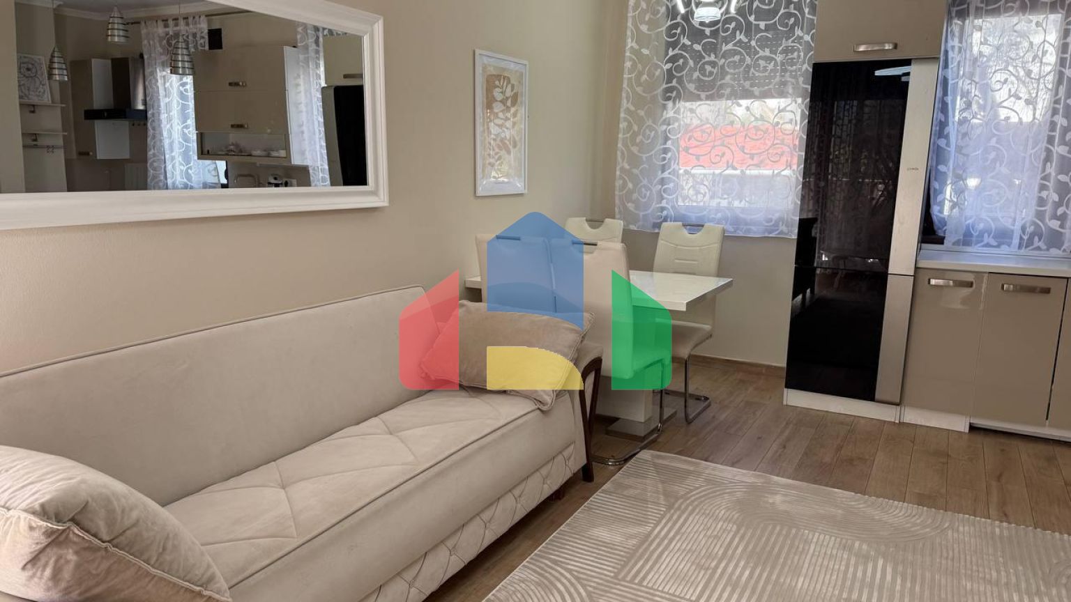 Продаётся меблированная квартира в районе Soho City, Бар 135.000 евро