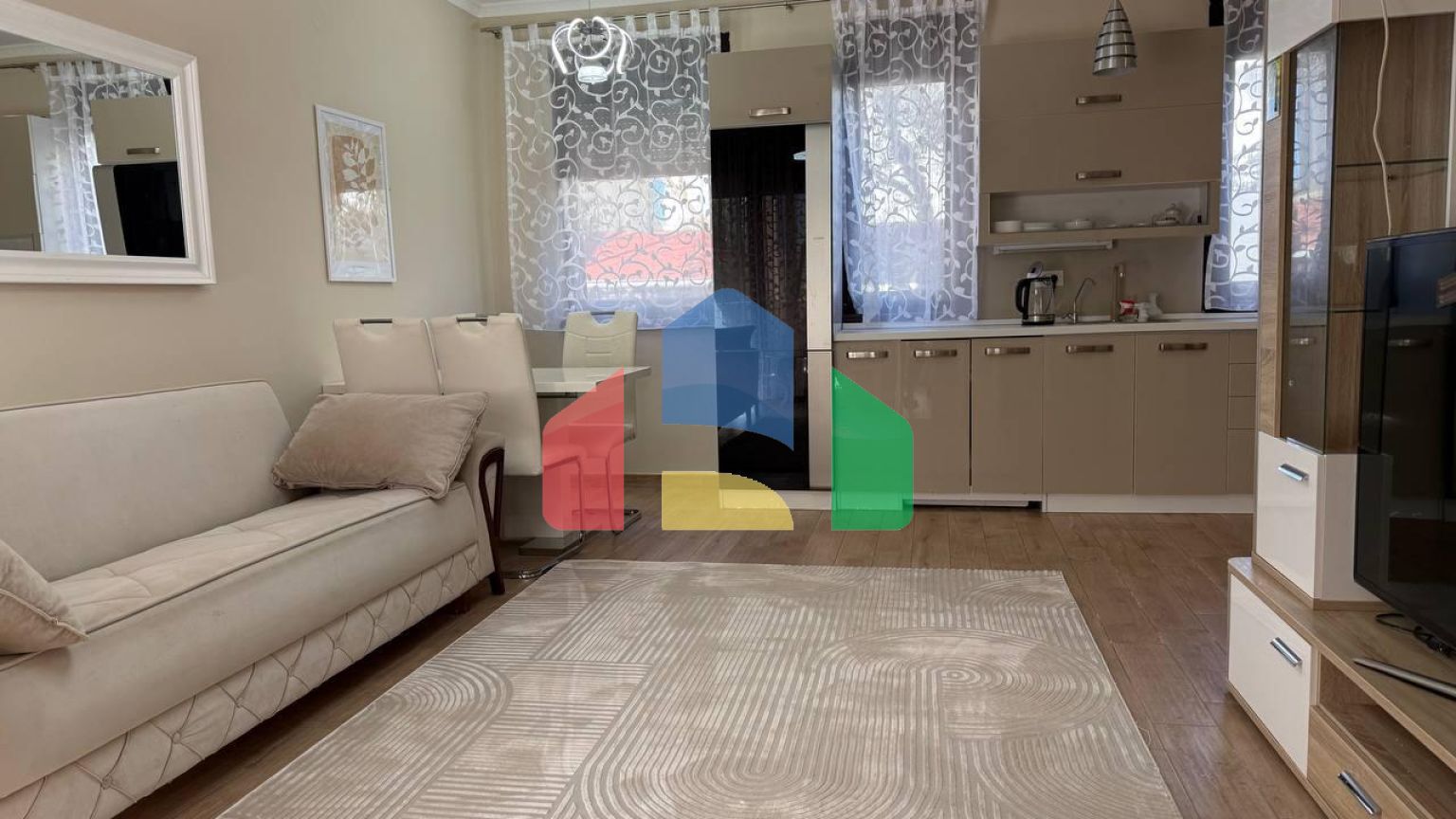 Продаётся меблированная квартира в районе Soho City, Бар 135.000 евро