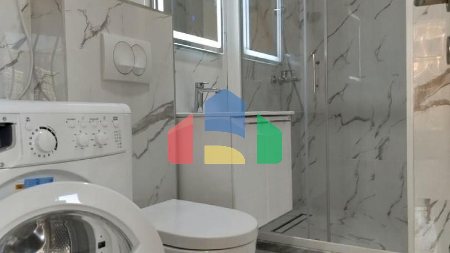 Бар. Центр. Жилой комплекс Twin House