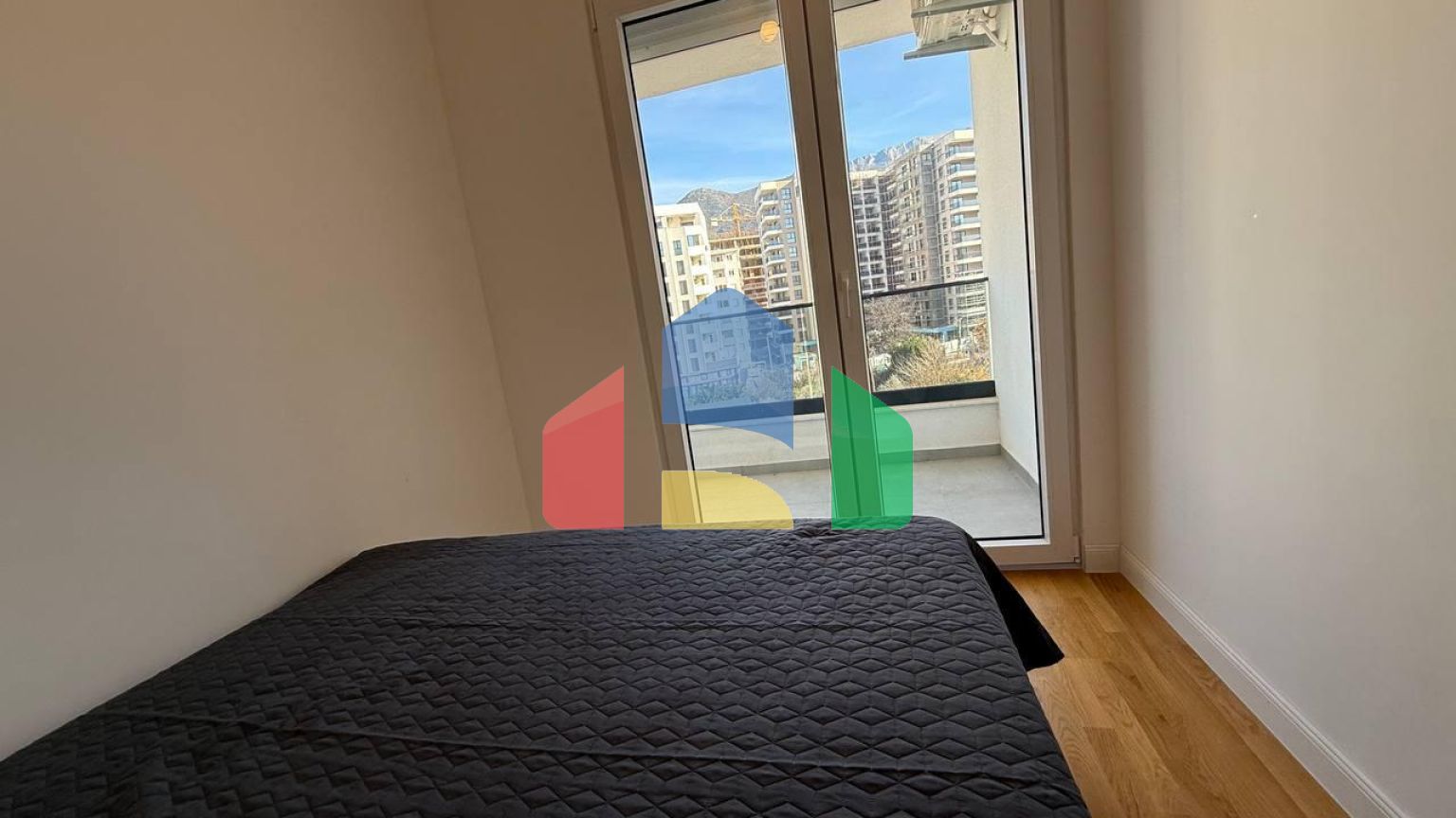 Современная квартира в центре Бара, новый дом 2025 года