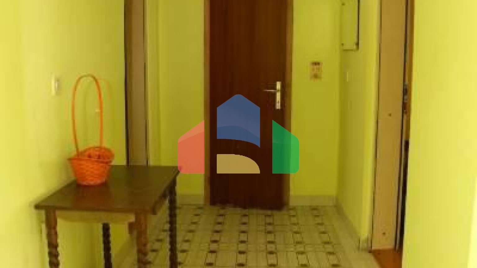 Продаётся семейный дом в Баре, посёлок Белиши.