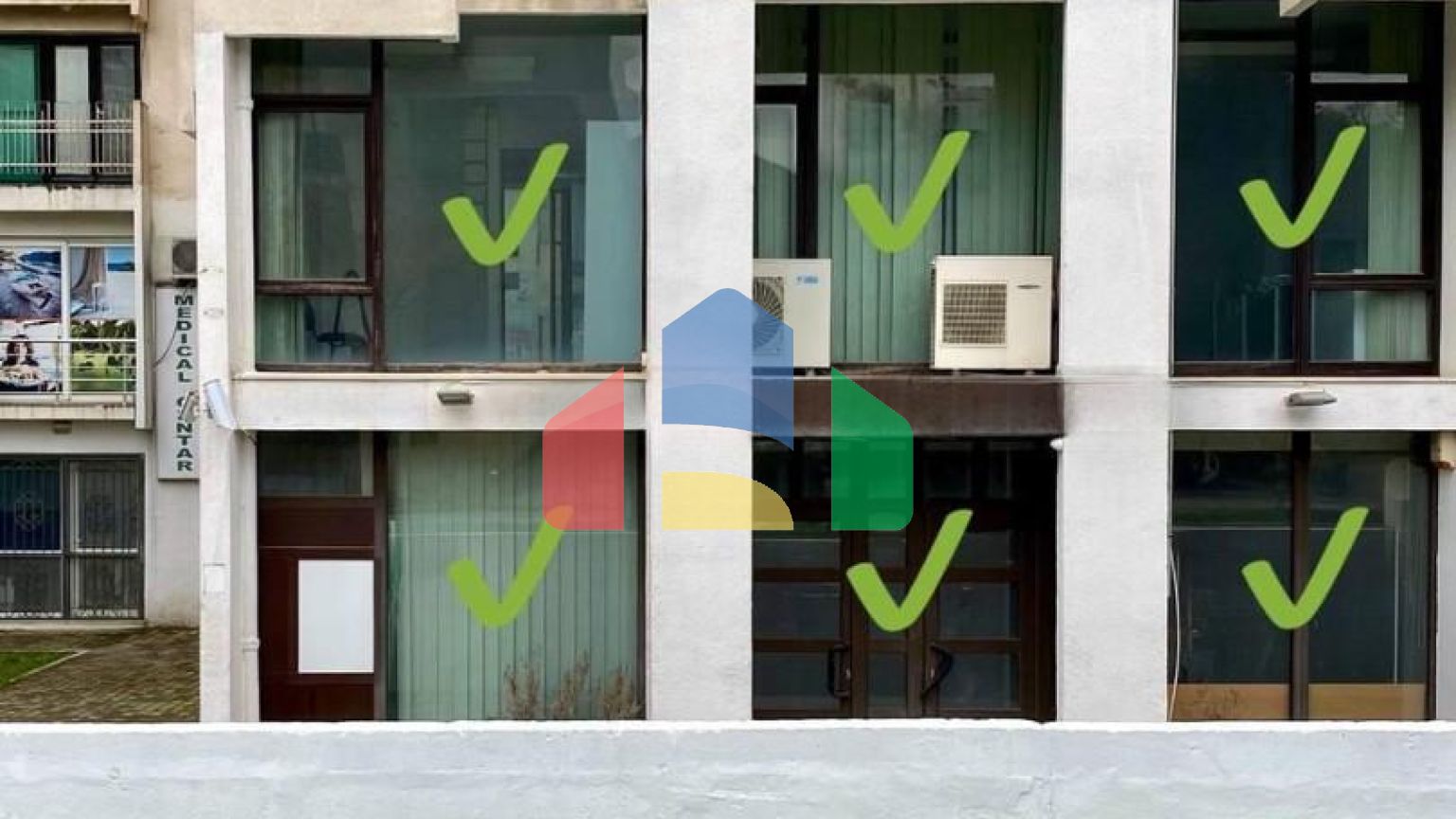 Офисное помещение расположено в центре Бара, напротив торгового центра Royal.