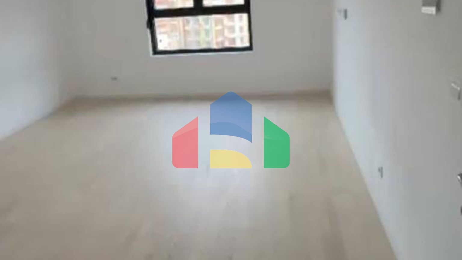 Продаётся студия в новом жилом доме, Бар