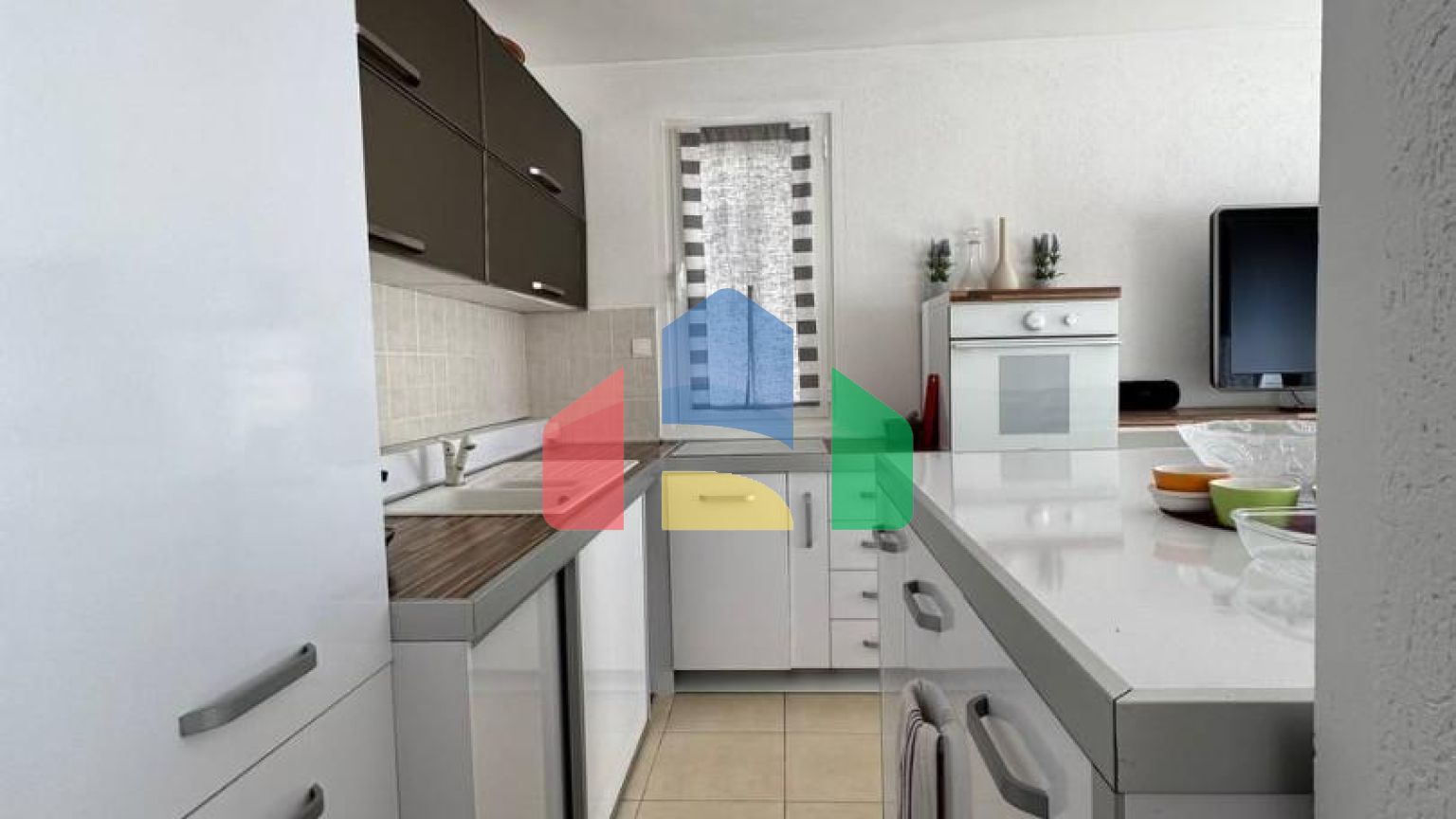 Трёхэтажный легальный дом в Баре (Шушань) 142 м2 плюс бонус участок 350 м2