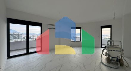 Продаётся элитная квартира в новом жилом комплексе в Баре.