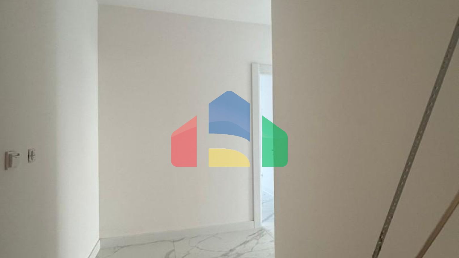 Продаётся элитная квартира в новом жилом комплексе в Баре.