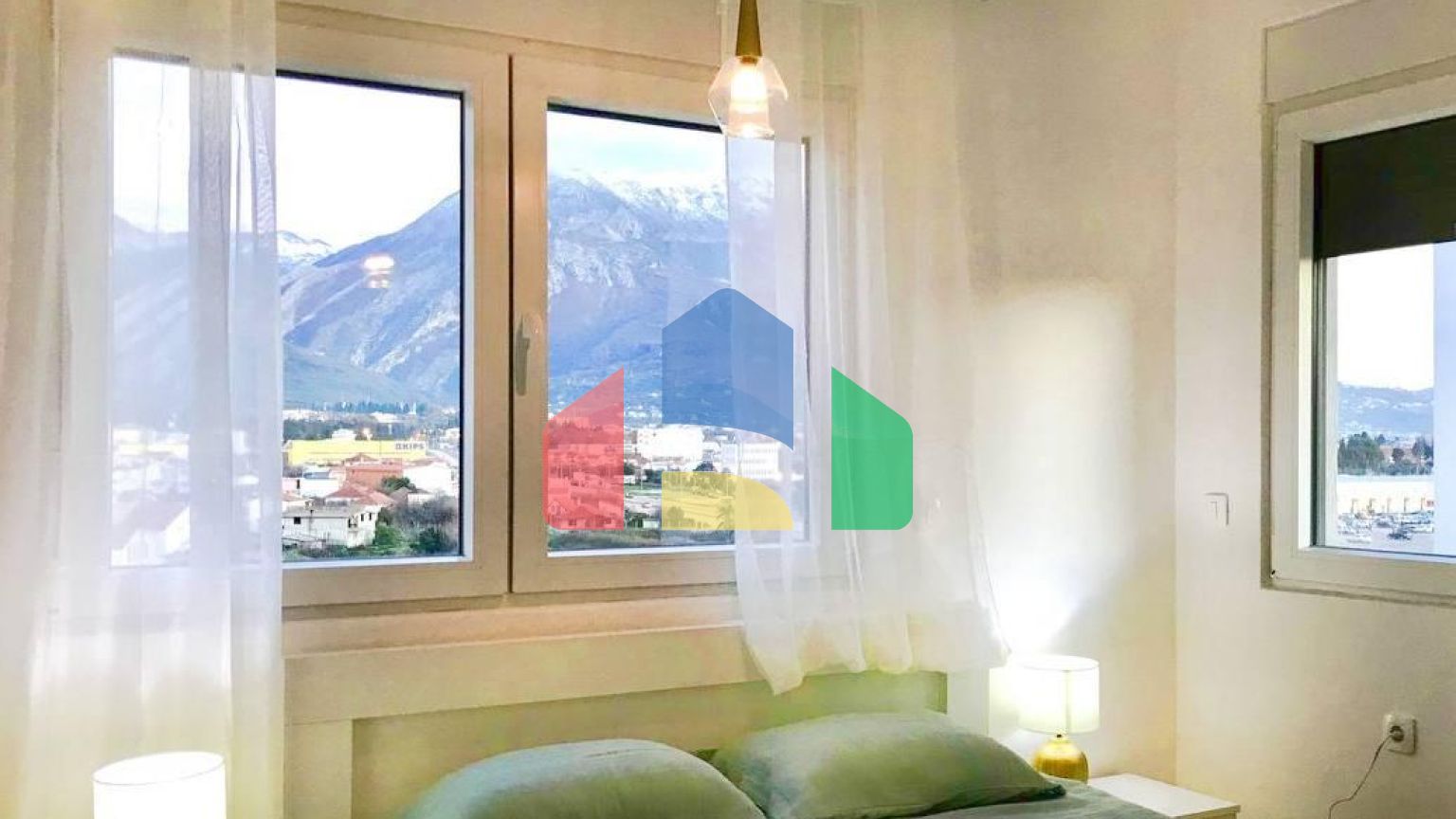 Продажа квартиры  с двумя спальнями в центре Бара