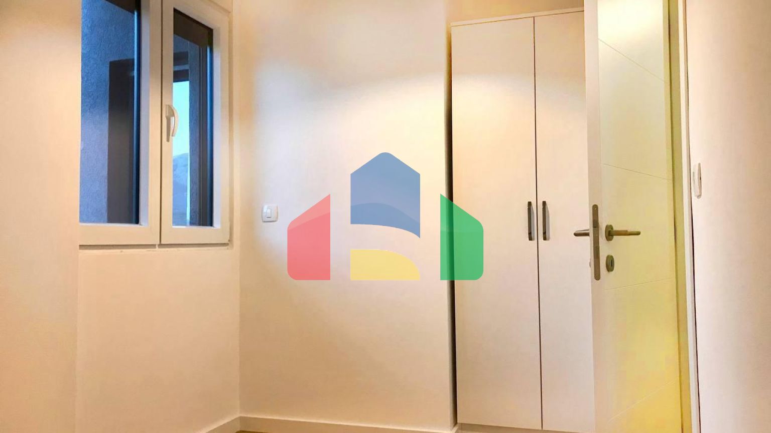 Продажа квартиры  с двумя спальнями в центре Бара