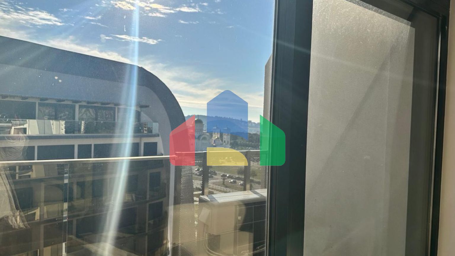 Квартира с 1 спальней с видом на море, в современном комплексе премиум класса в Баре.