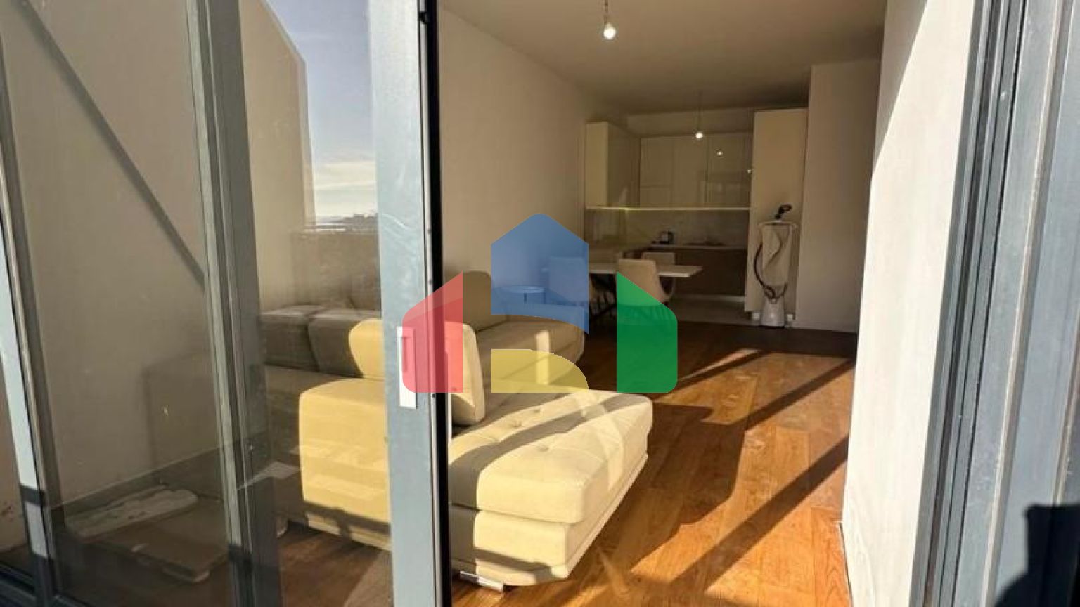 Квартира с 1 спальней с видом на море, в современном комплексе премиум класса в Баре.