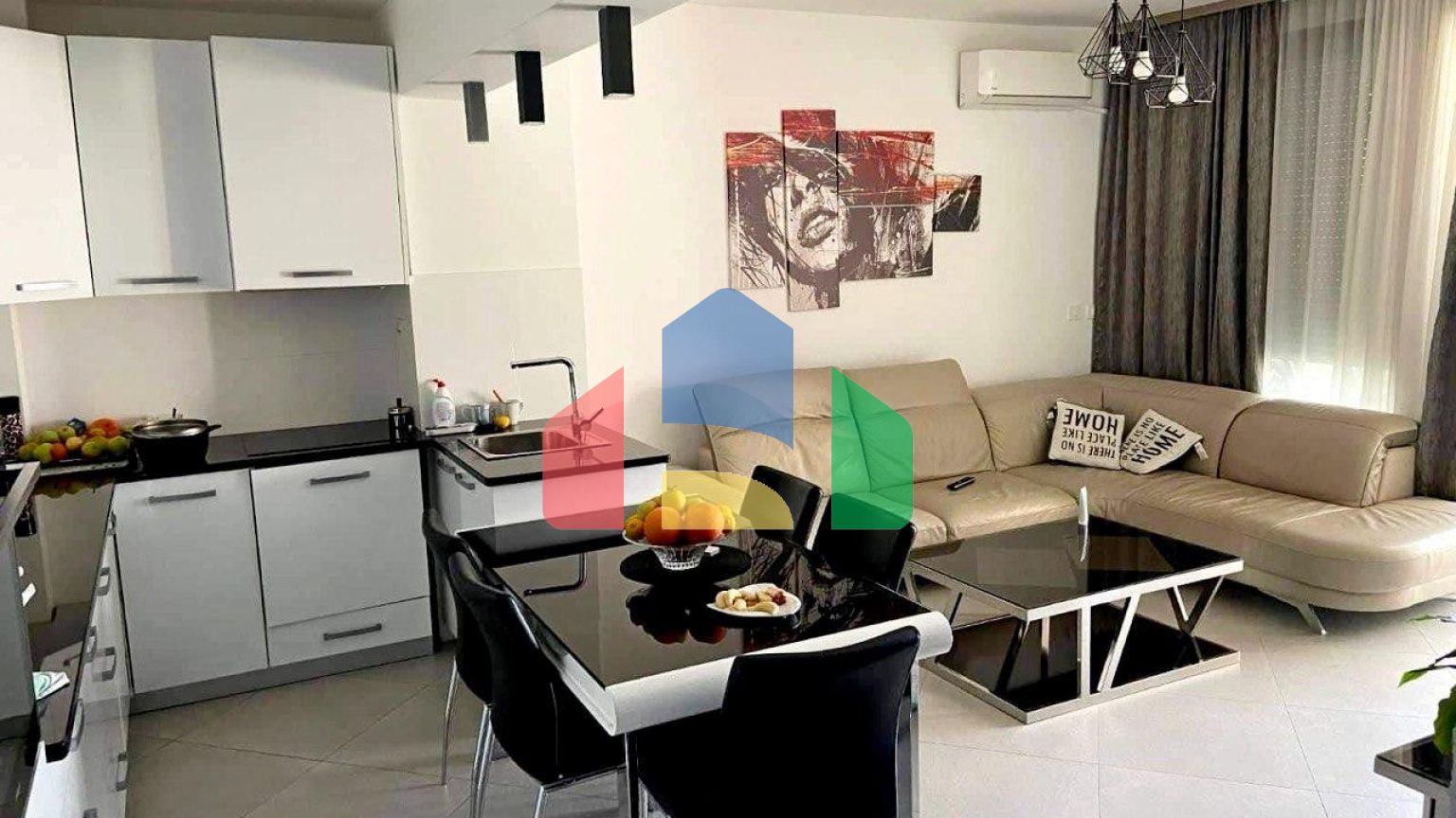 Квартира в центре Бара с двумя спальнями