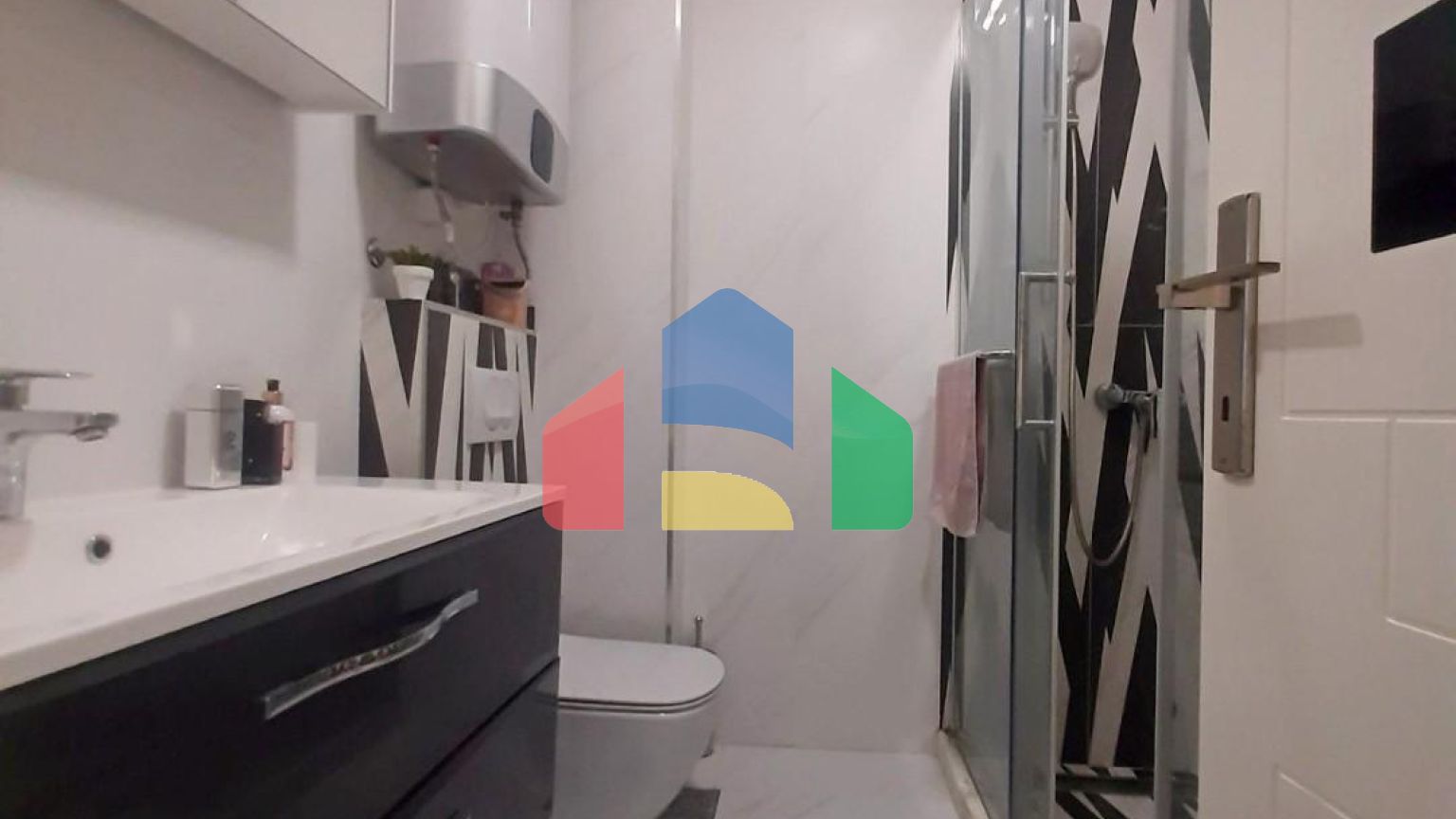 Квартира в центре Бара с двумя спальнями