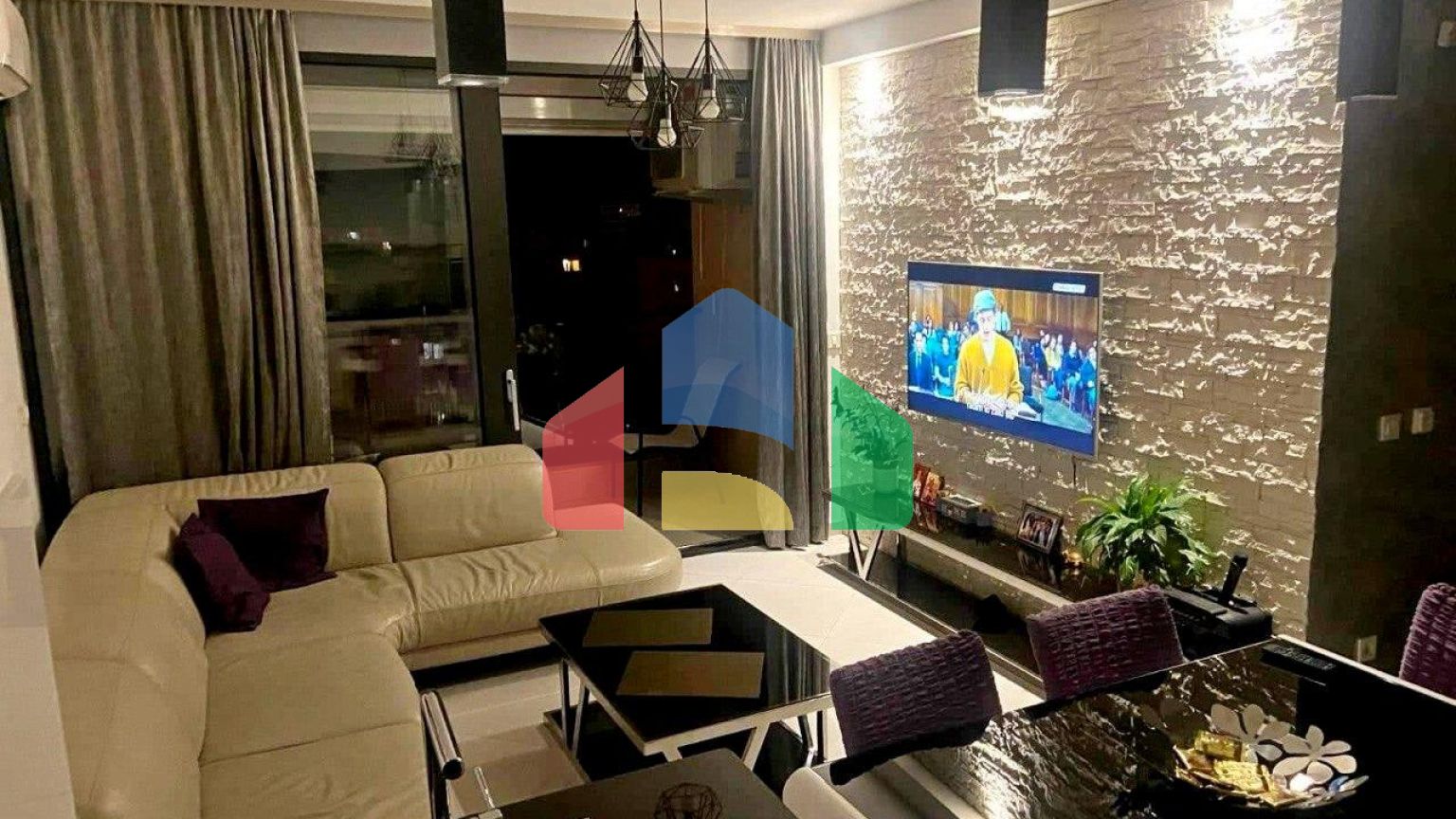 Квартира в центре Бара с двумя спальнями