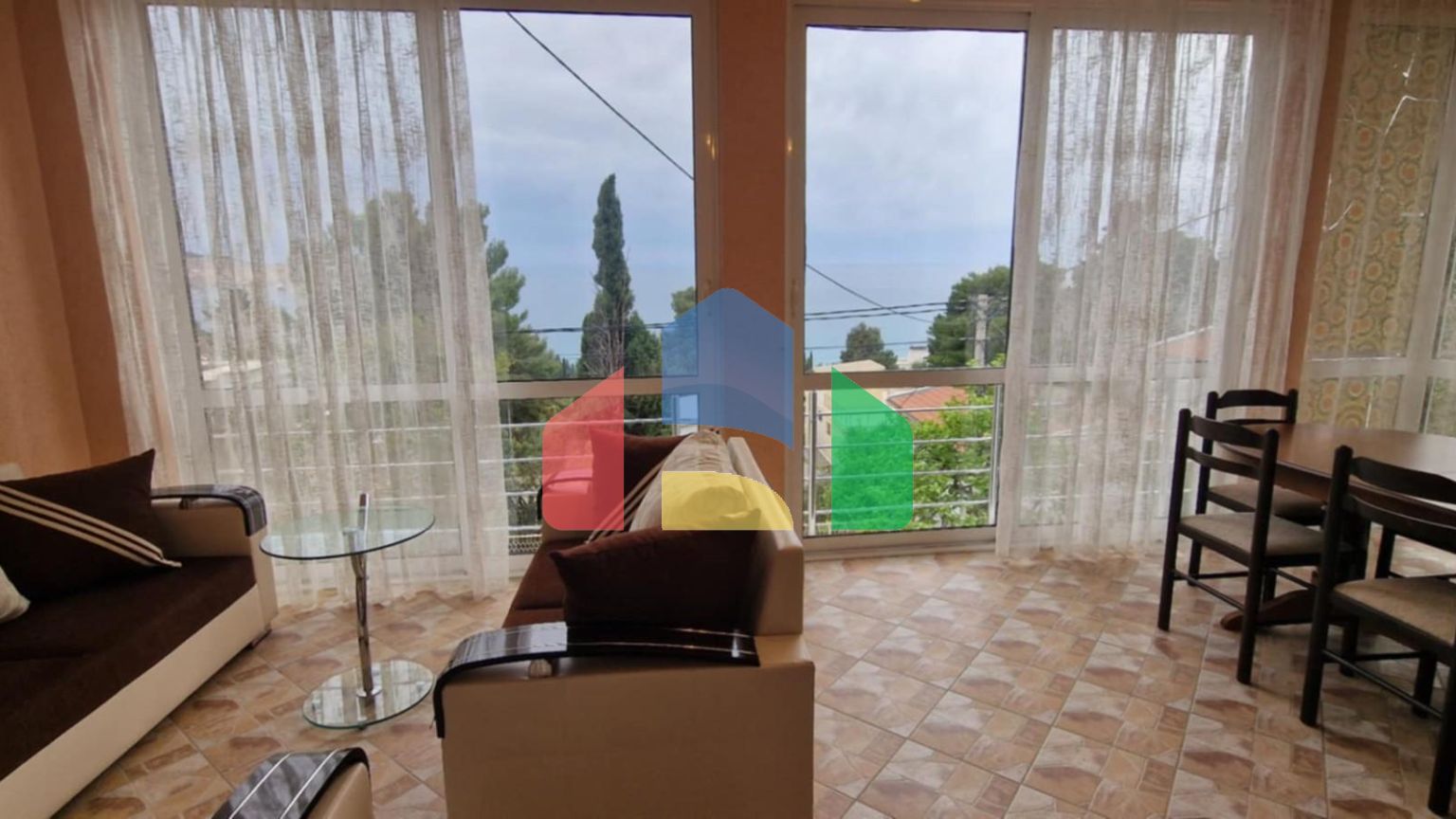 Бар, дом с панорамным видом на море