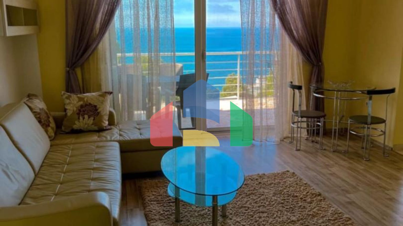 Бар, дом с панорамным видом на море