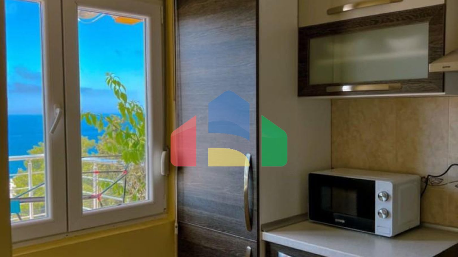 Бар, дом с панорамным видом на море