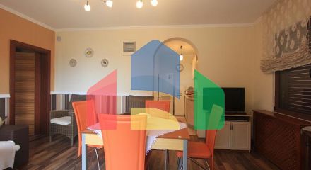 Вилла с видом на море и горы в Баре