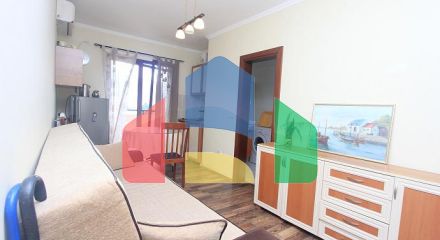 Вилла с видом на море и горы в Баре