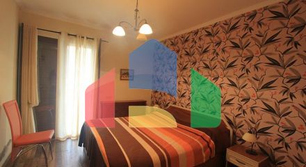 Вилла с видом на море и горы в Баре