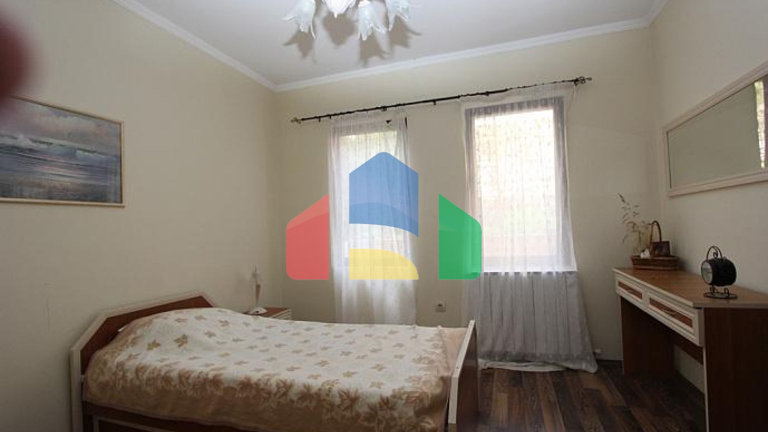 Вилла с видом на море и горы в Баре