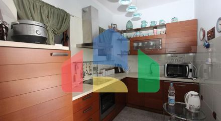 Вилла с видом на море и горы в Баре