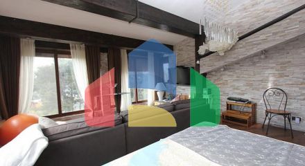 Вилла с видом на море и горы в Баре