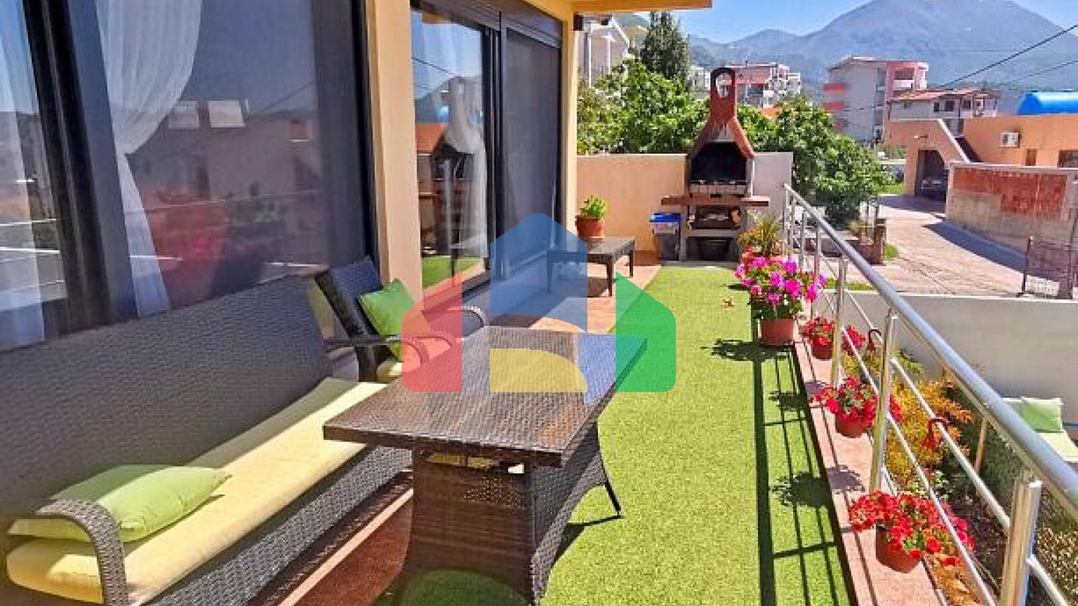 Современная вилла в Шушань