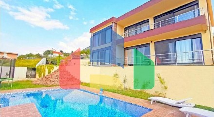 Modern villa in Susanj