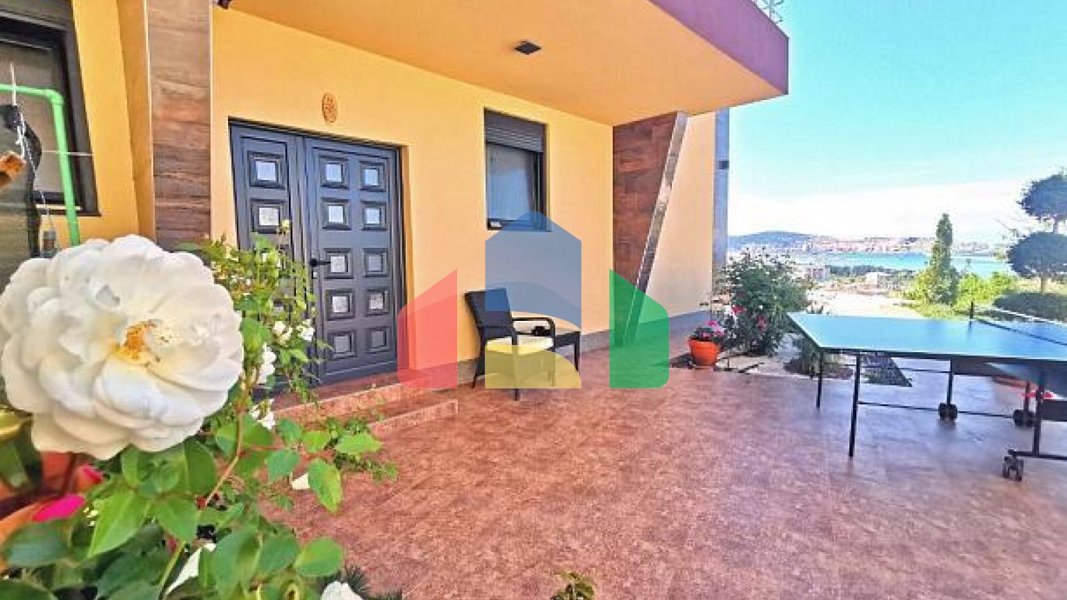 Современная вилла в Шушань