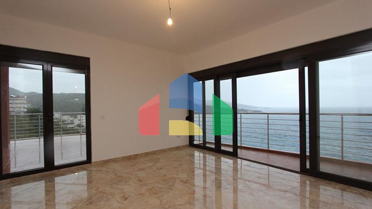 Пентхаусы в Добре Воде