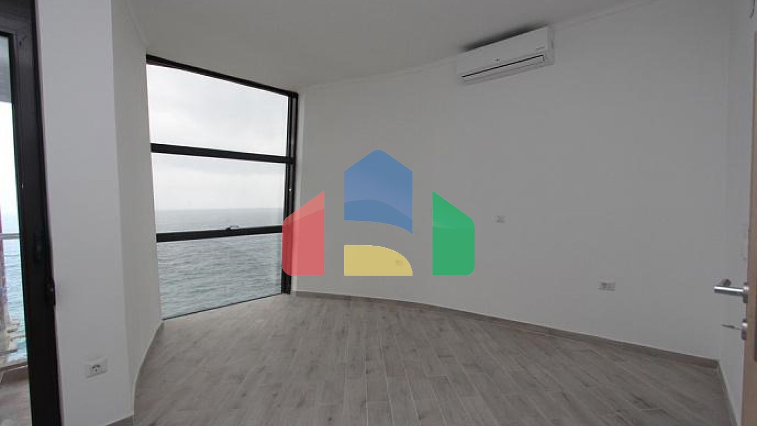 Пентхаусы в Добре Воде