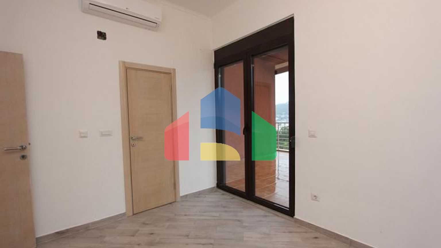 Пентхаусы в Добре Воде