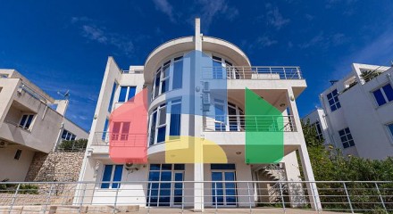 Luxurious villas in Bar