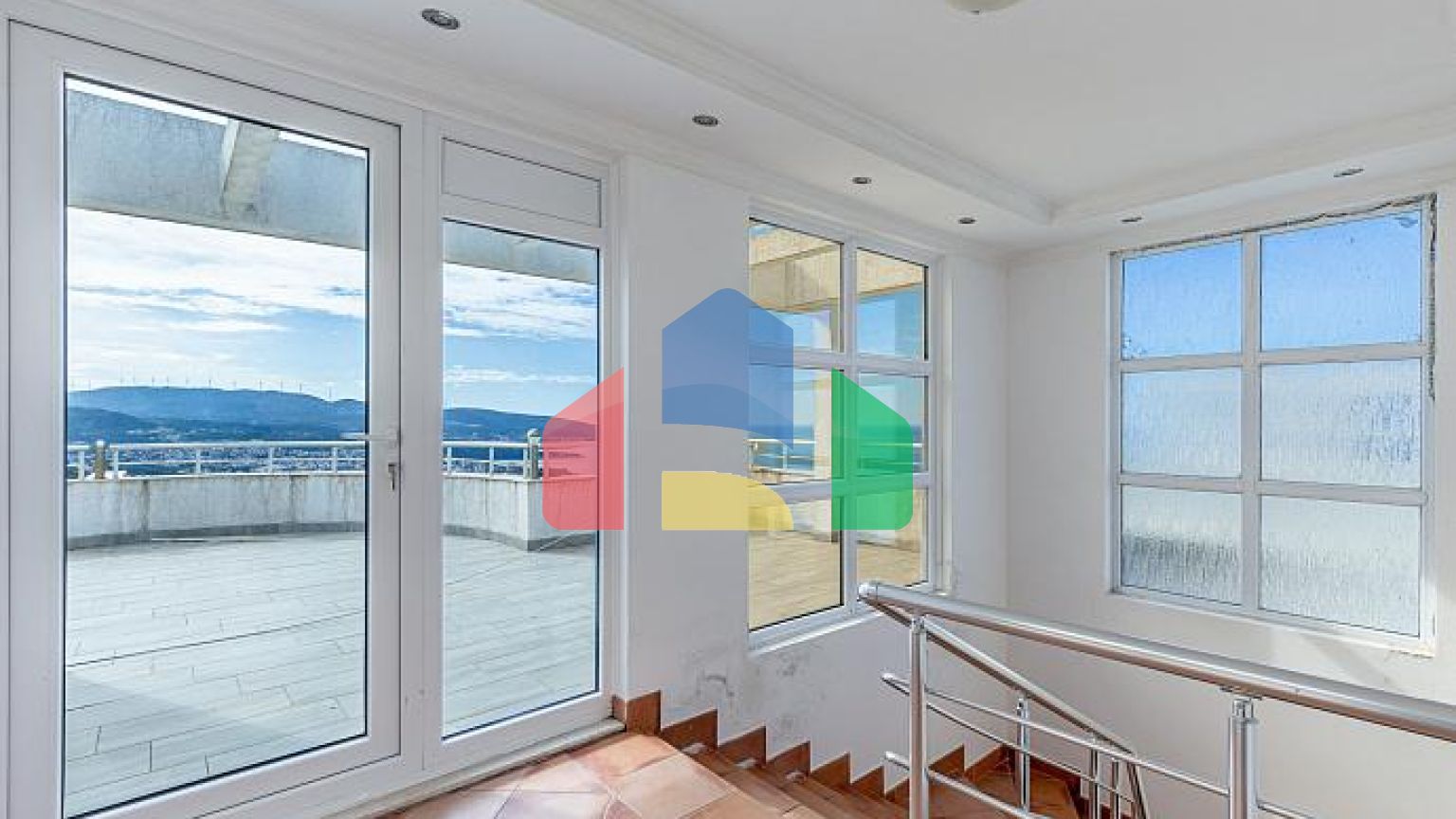 Вилла класса люкс в Баре