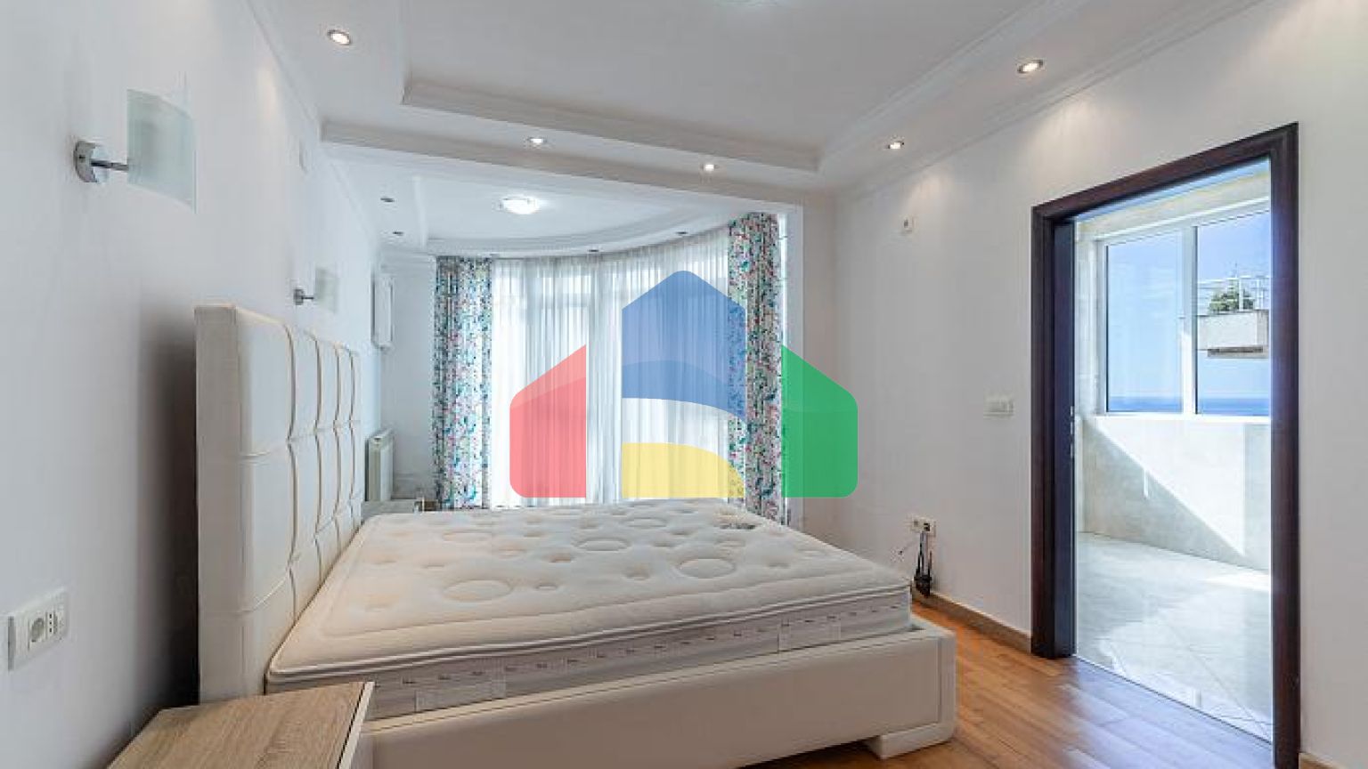 Вилла класса люкс в Баре