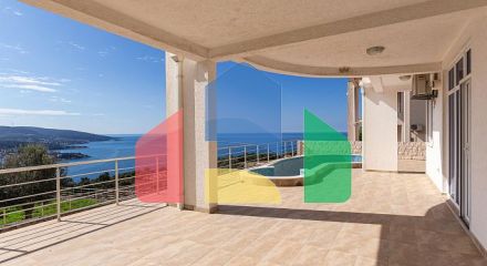 Вилла класса люкс в Баре