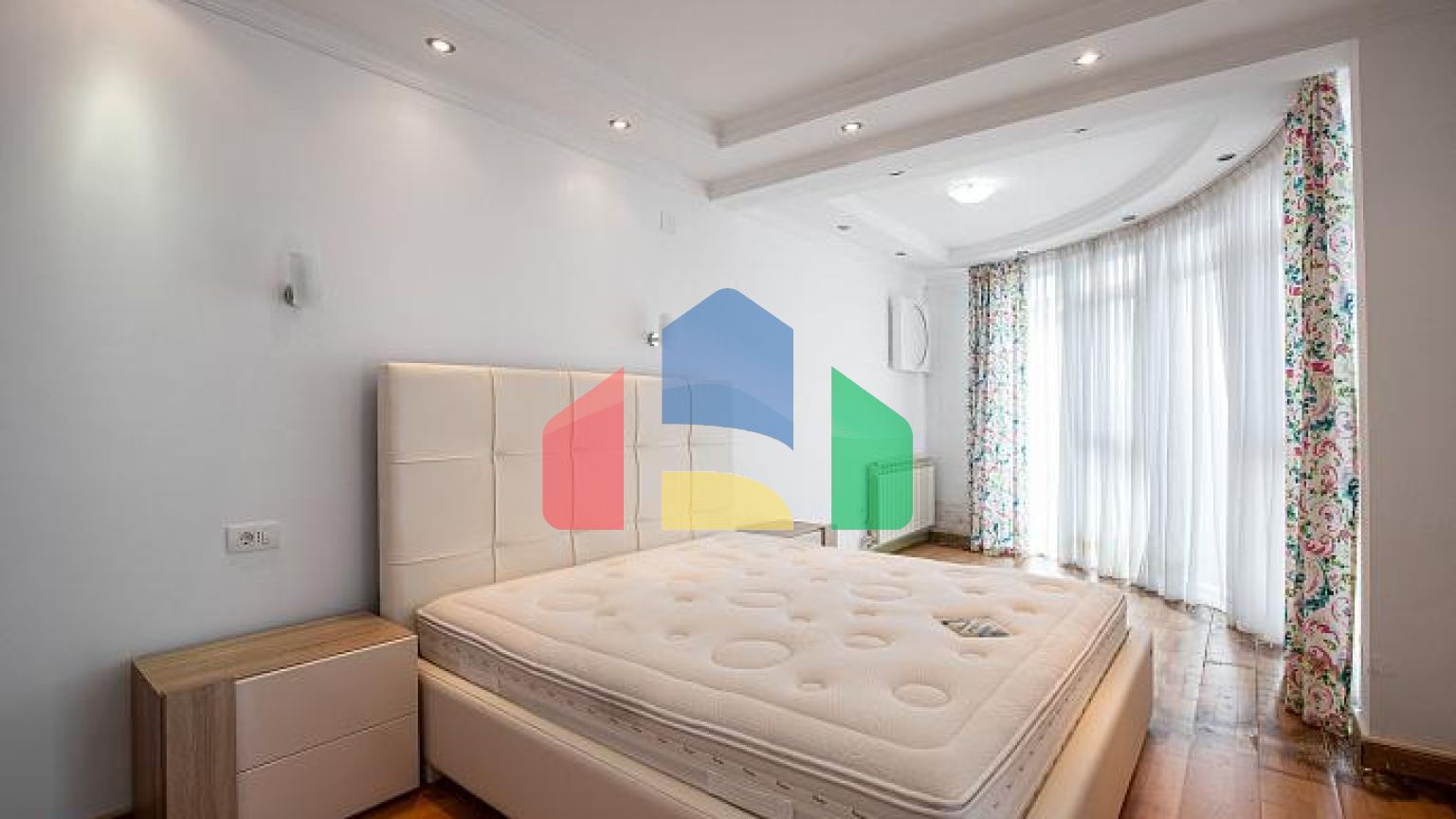 Вилла класса люкс в Баре