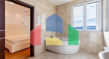 Вилла класса люкс в Баре