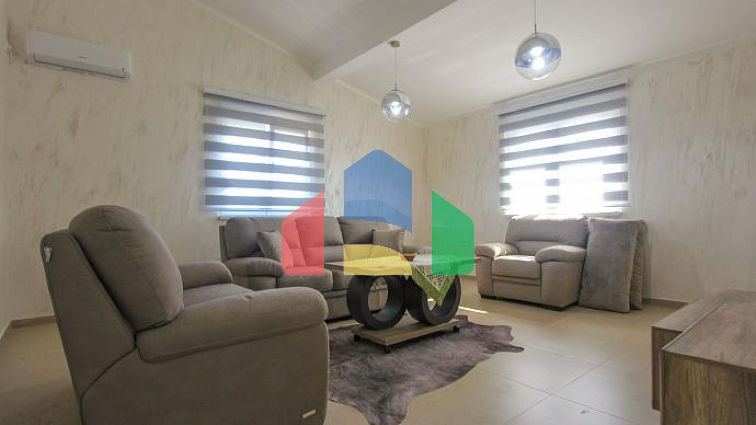 Квартиры с 2 спальнями в очаровательном 3-этажном доме в Баре