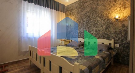 2 bedroom apartments in a charming 3-storey building in Bar