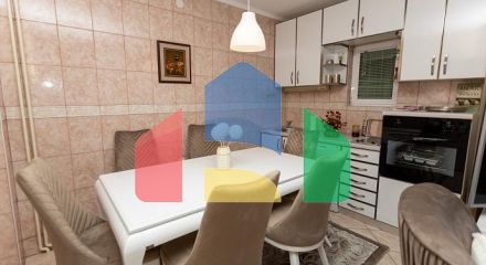 Просторный дом в Баре