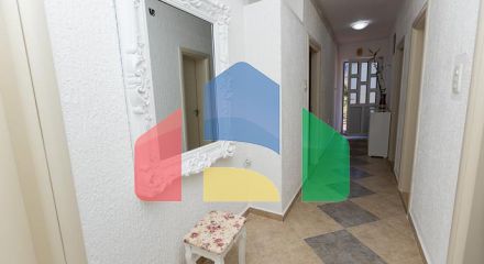 Просторный дом в Баре