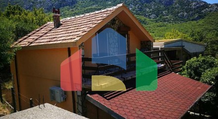 House with a garage and a spacious terrace in Djurmani