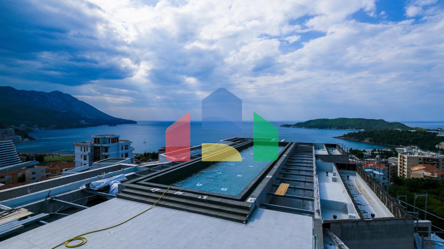 Апартаменты в Бечичи в комплексе Vuelo Sobre Becici