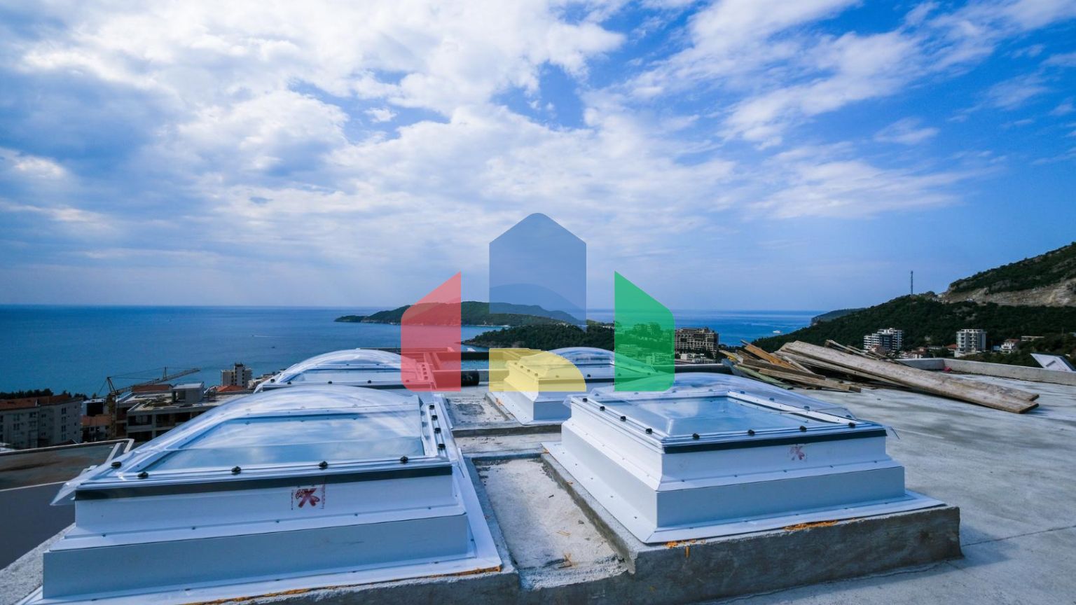 Апартаменты в Бечичи в комплексе Vuelo Sobre Becici