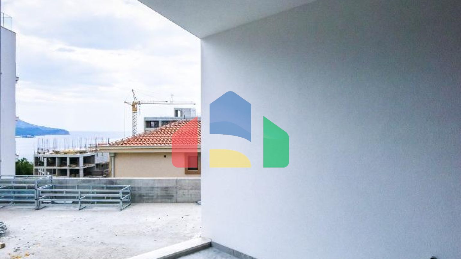 Апартаменты в Бечичи в комплексе Vuelo Sobre Becici