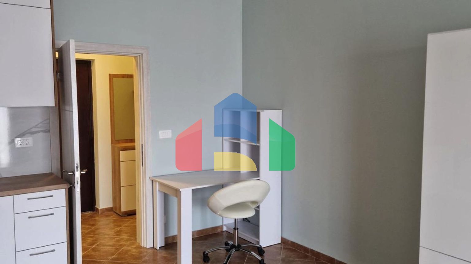 Просторная квартира-студия в жилом комплексе премиум класса рядом с пляжем