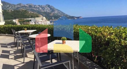 Просторная квартира-студия в жилом комплексе премиум класса рядом с пляжем