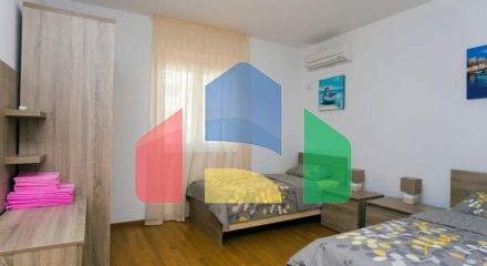 Apartment in Becici, in a complex with a swimming pool, total area 136m2