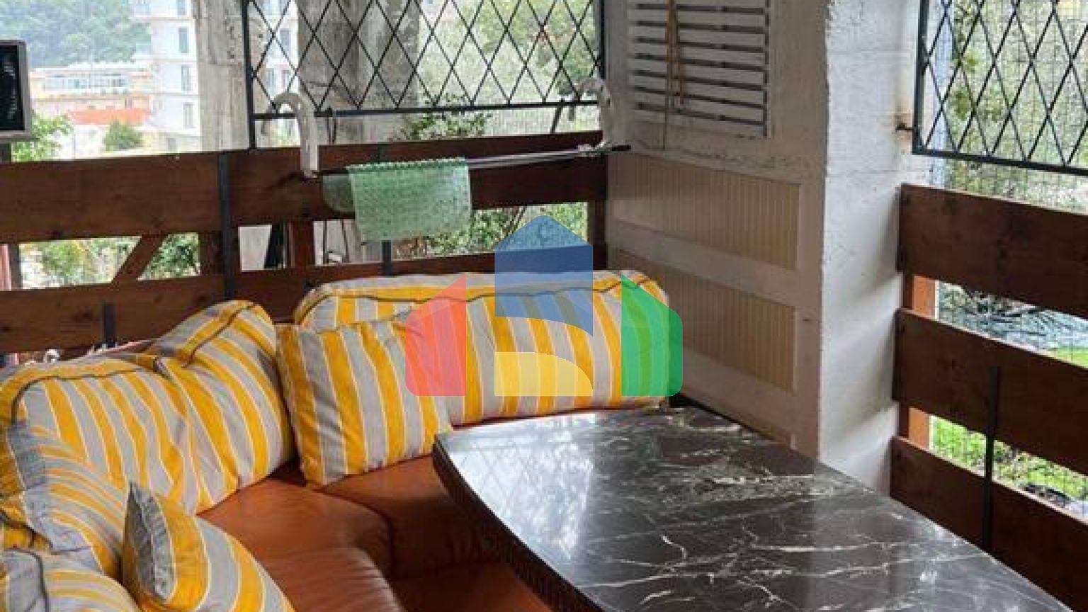 Отель в Бечичи на 17 апартаментов